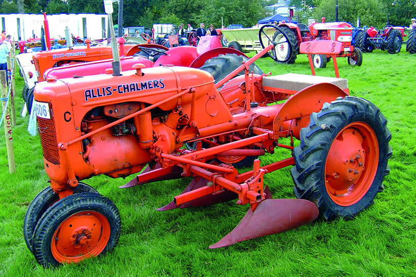 Allis-Chalmers tractor range