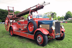 Glorious 1939 Leyland Pump Escape fire engine
