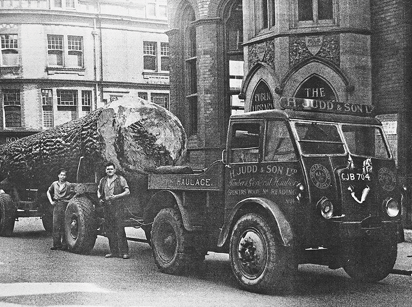 Foden timber tractor