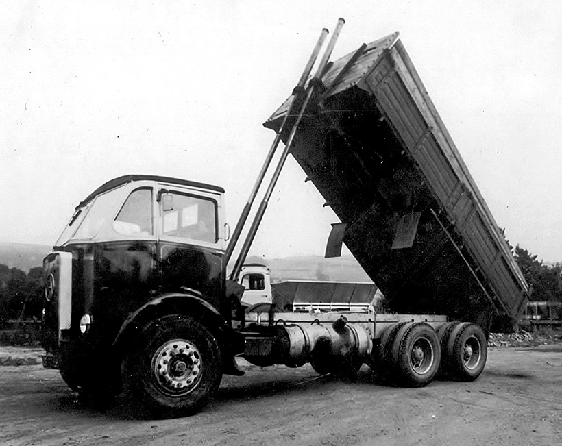 Ex-army Foden recovery vehicle