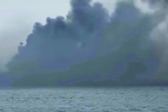 The Admiral Kuznetsov catches fire!